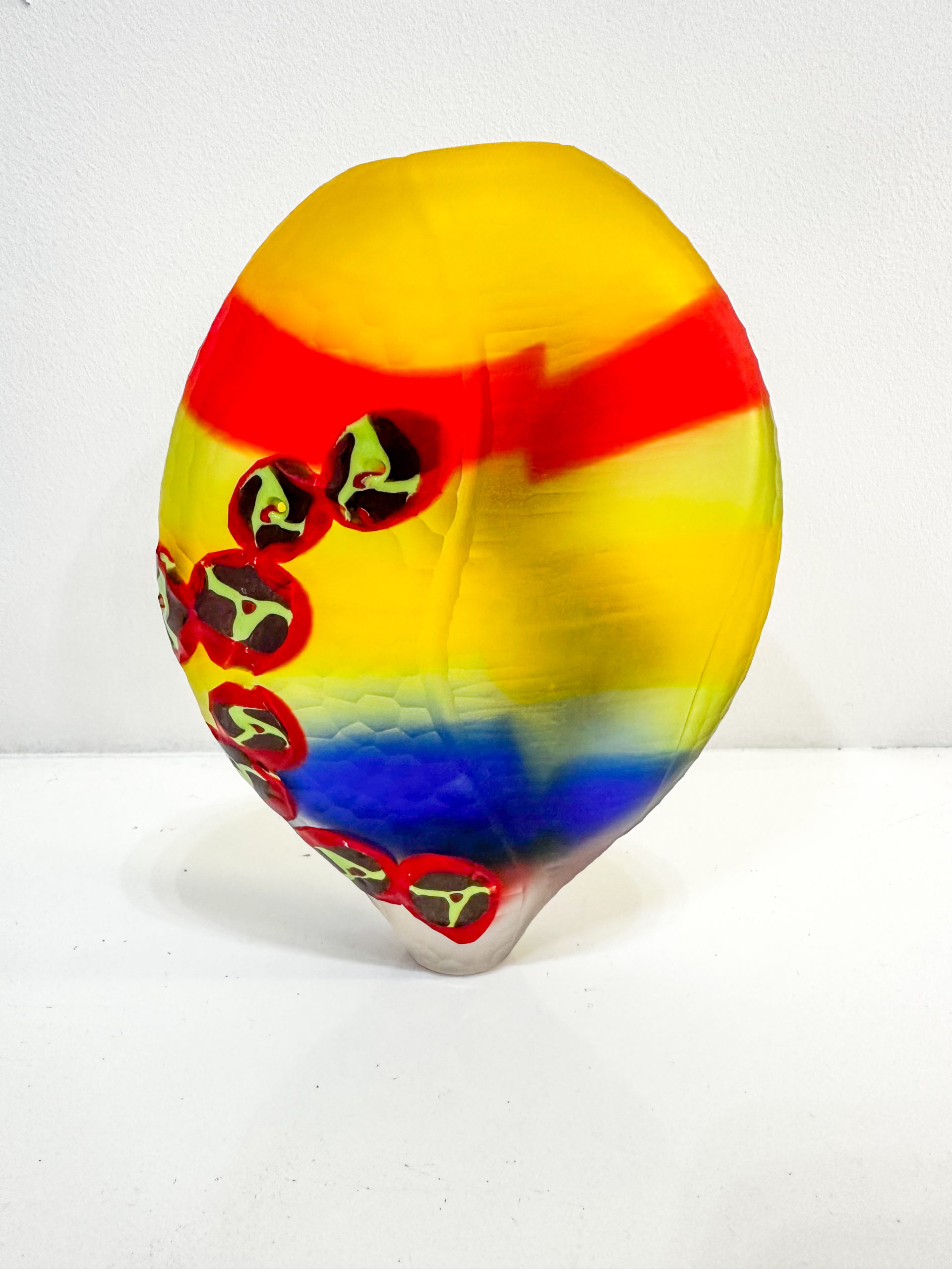 IMG_8223aurore-morisse-affaire-conclue-verrerie-vase-soliflor-davide-salvadore-murano-verre-soufflé-polychrome-jaune-rouge-abstrait-décoration-collectionneur