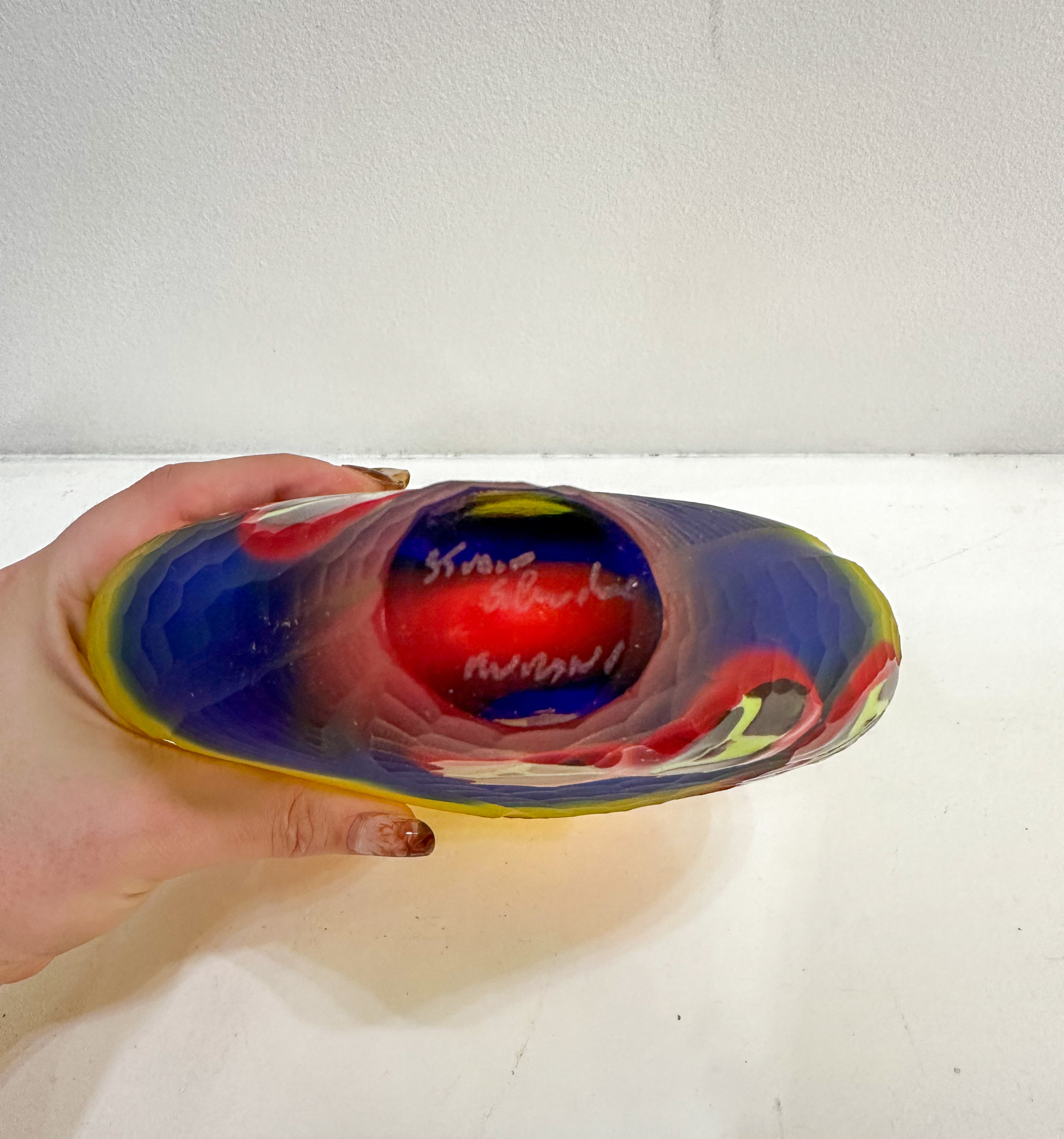 IMG_8224aurore-morisse-affaire-conclue-verrerie-vase-soliflor-davide-salvadore-murano-verre-soufflé-polychrome-jaune-rouge-abstrait-décoration-collectionneur