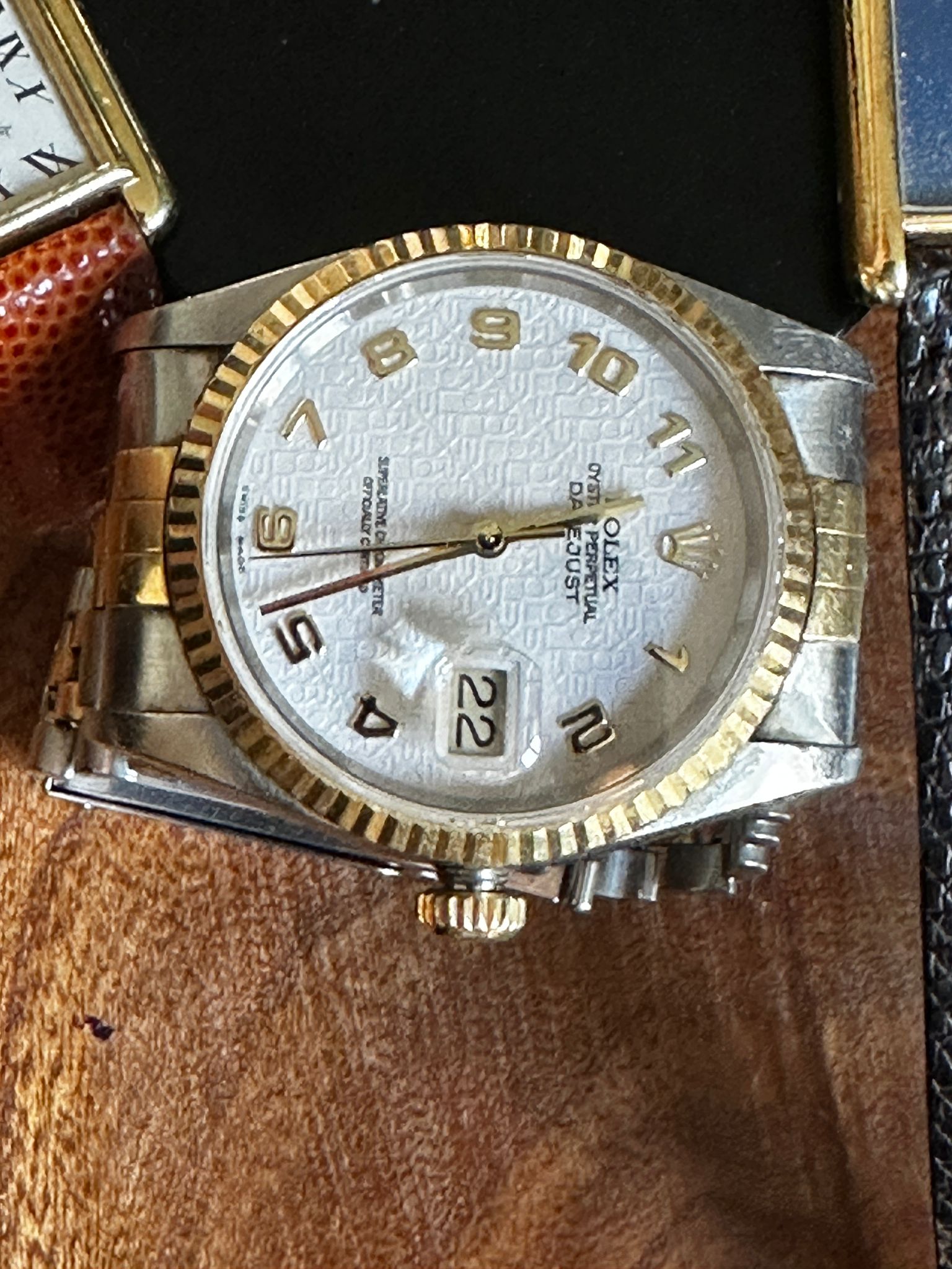 3b7569bf-508e-4161-af07-828fc77dca17aurore-morisse-affaire-conclue-rolex-montre-luxe-datejust-seconde-main-collectionneur-investissement-horlogerie-suisse-unisexe