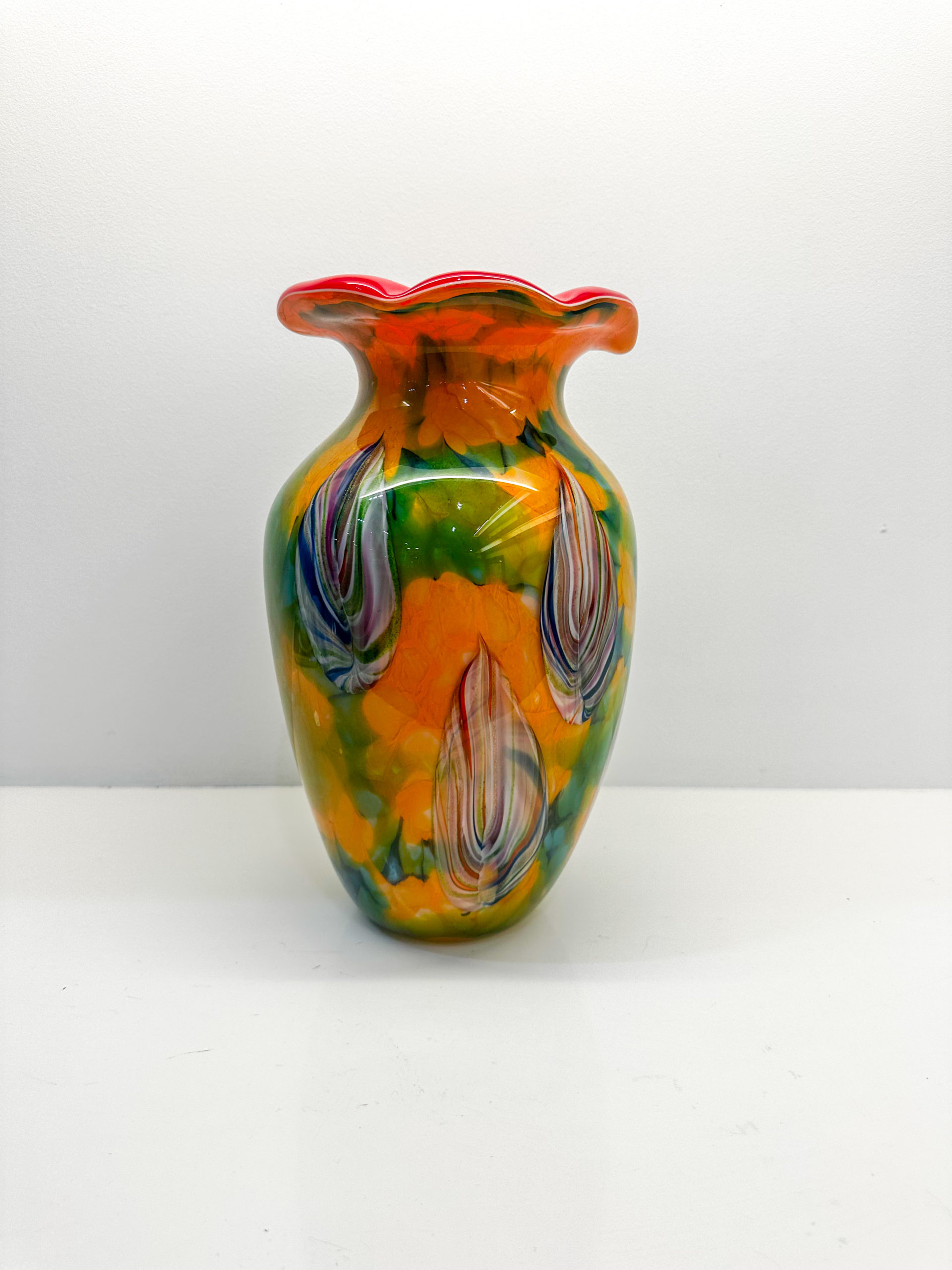 IMG_8883aurore-morisse-affaire-conclue-vase-murano-verrerie-décoration-bouquet-rouge-fleurs-jaune-table-collectionneur