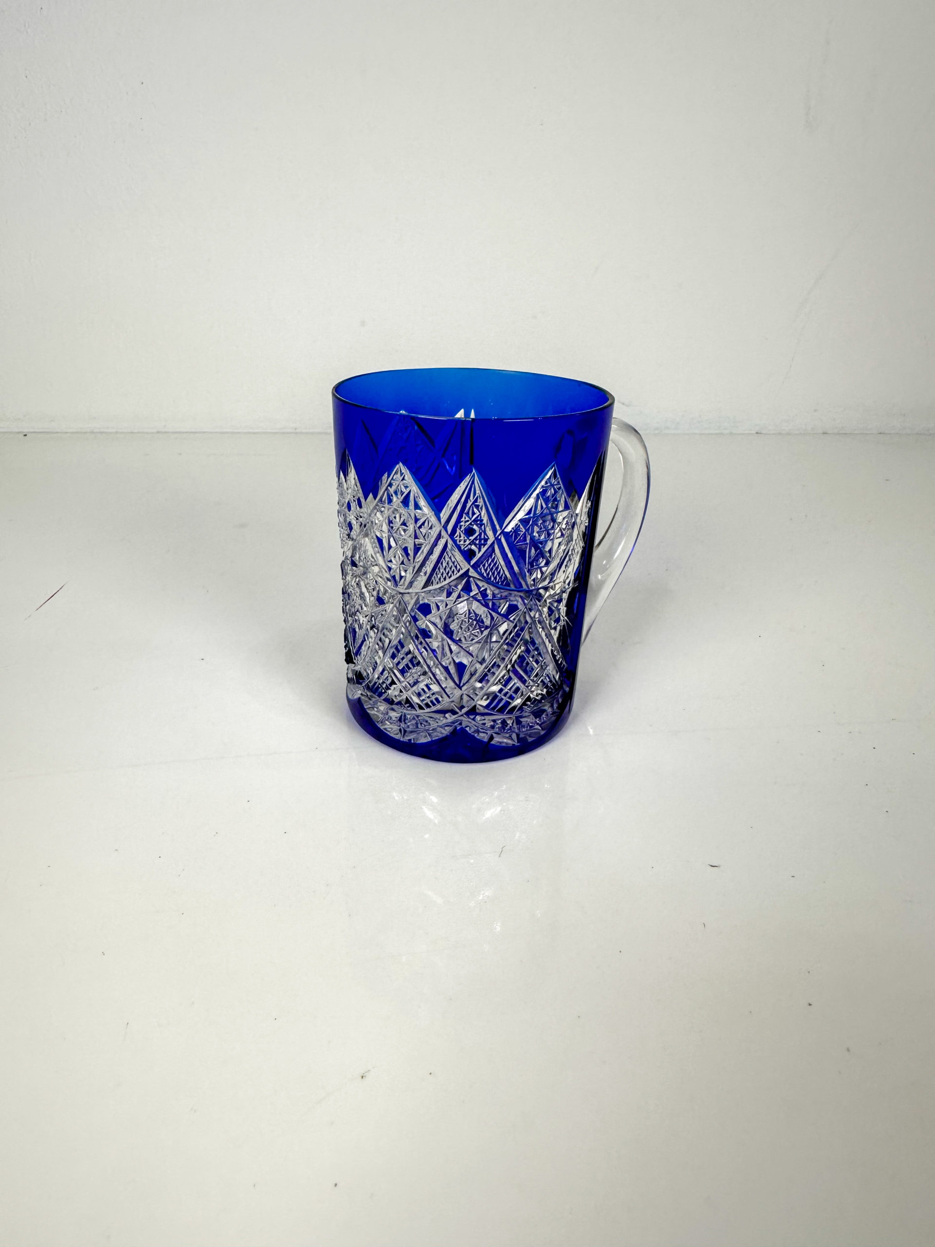 IMG_9184aurore morisse affaire conclue tasse val saint lambert pique fleurs bleu décoration collection occasion