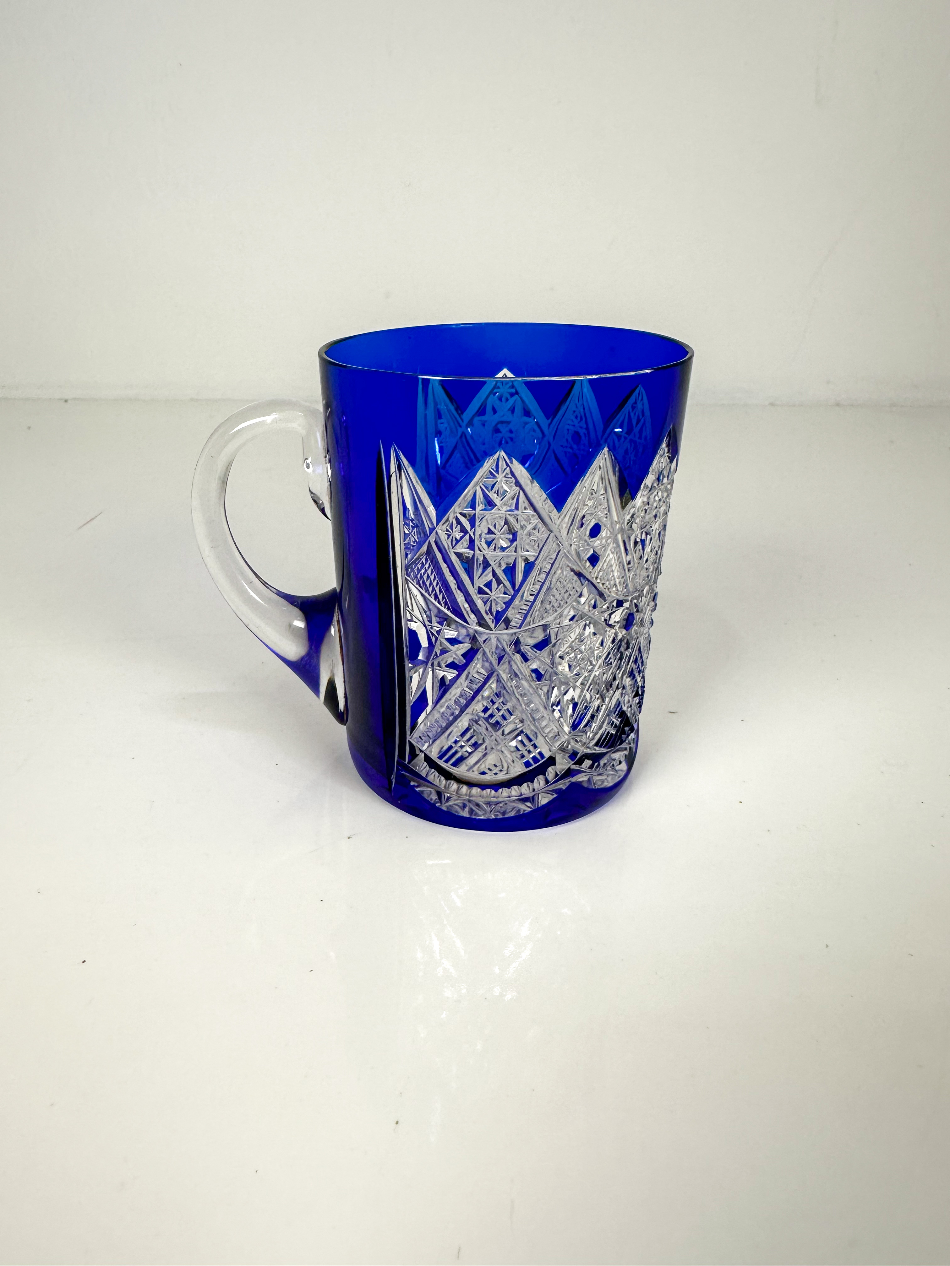 IMG_9188aurore morisse affaire conclue tasse val saint lambert pique fleurs bleu décoration collection occasion