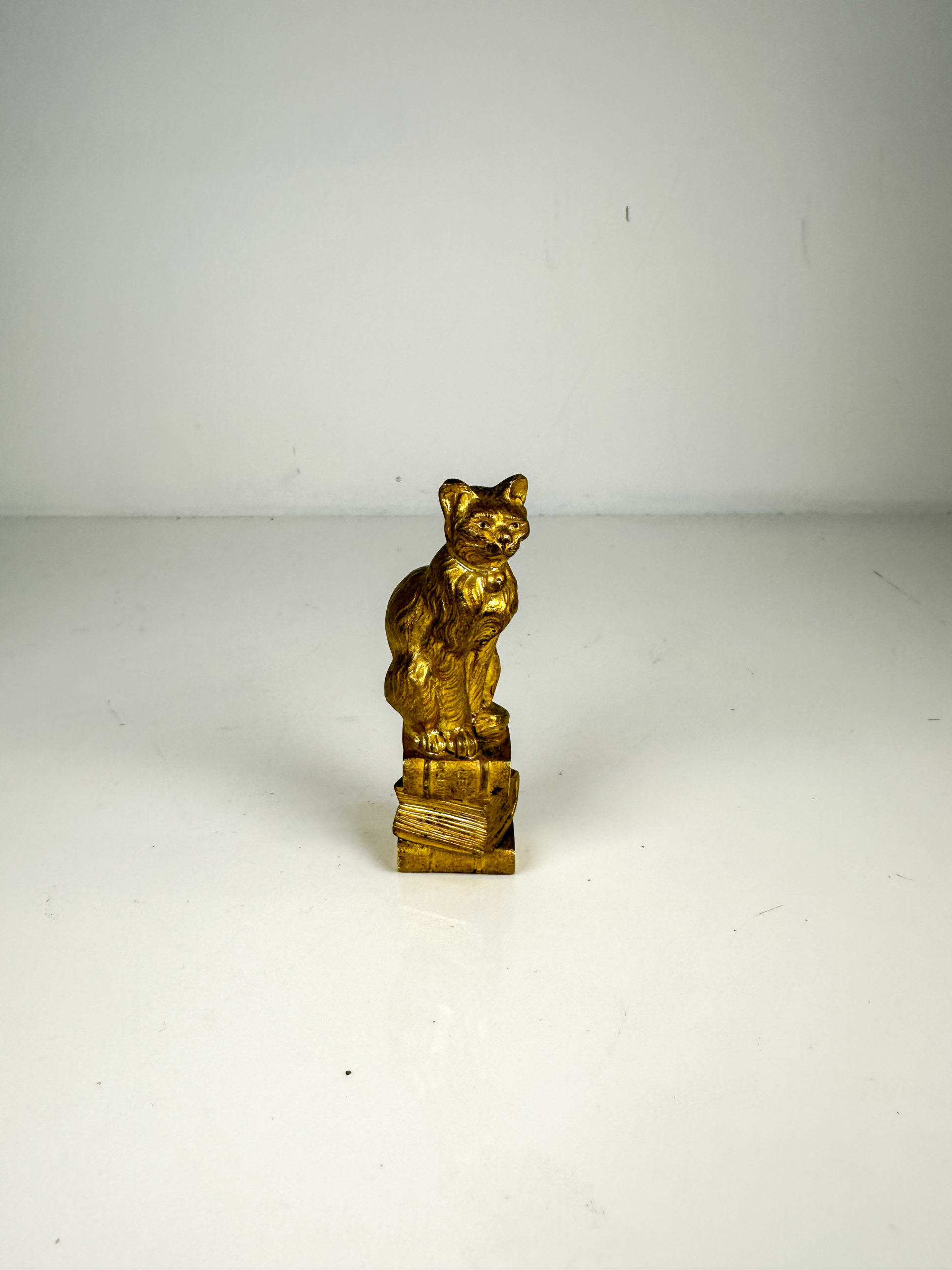 IMG_9331aurore morisse affaire conclue sculpture bronze doré chat miniature petit format collection abordable animaux