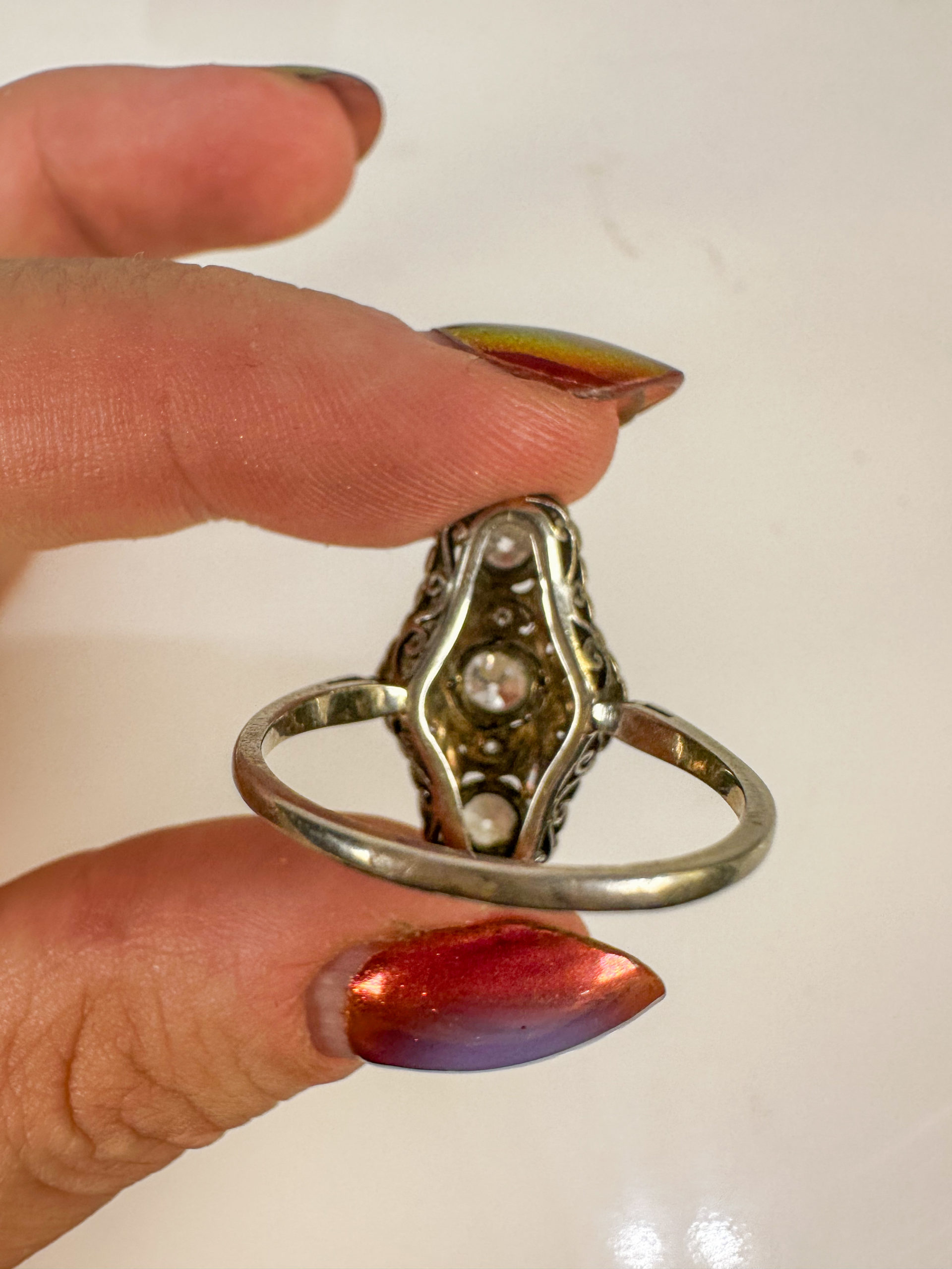 IMG_9421aurore morisse affaire conclue bijoux anciens bague diamants or intemporel bijouterie