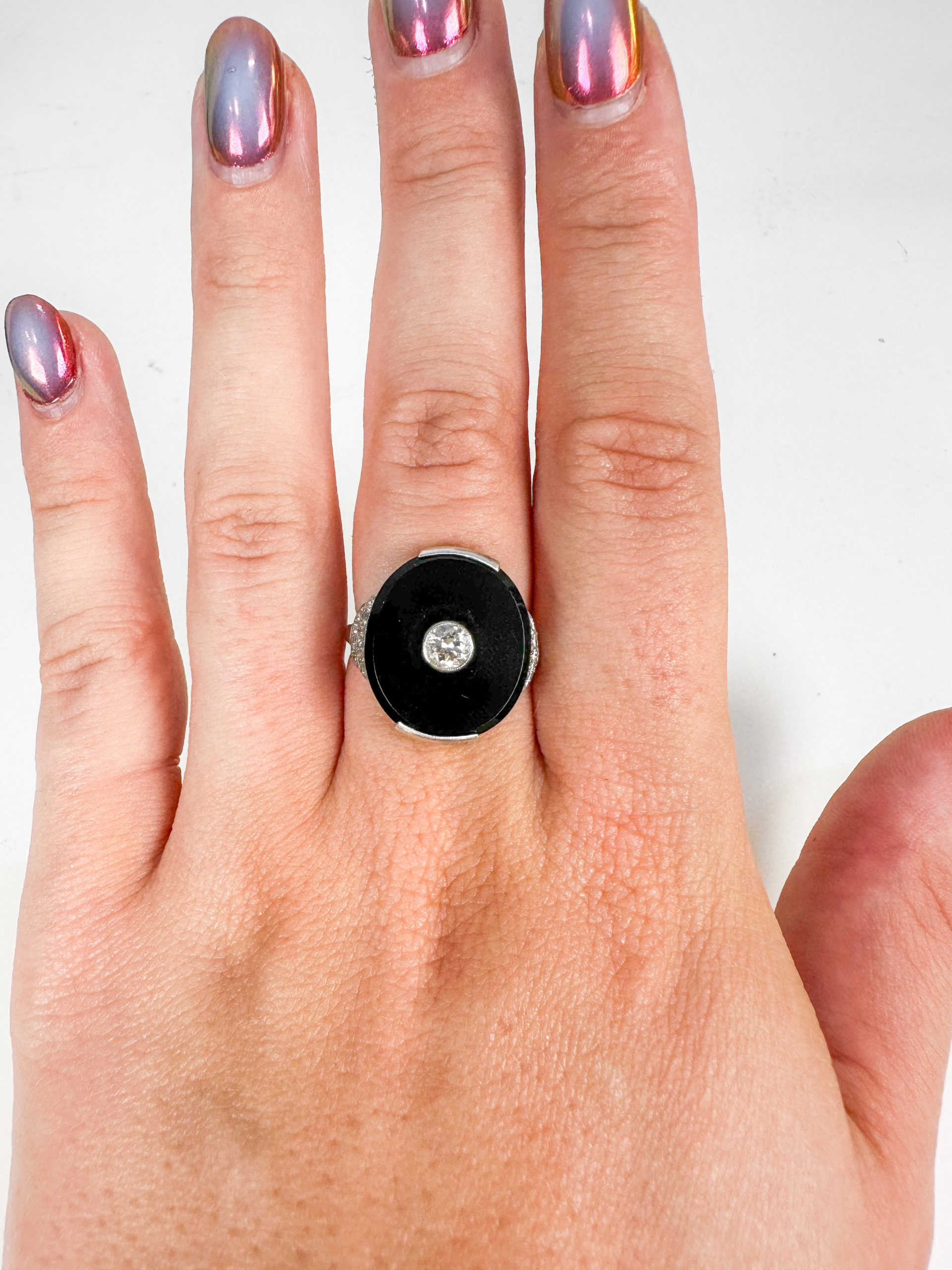 IMG_9424aurore morisse affaire conclue bijoux anciens bague diamants onyx intemporel bijouterie