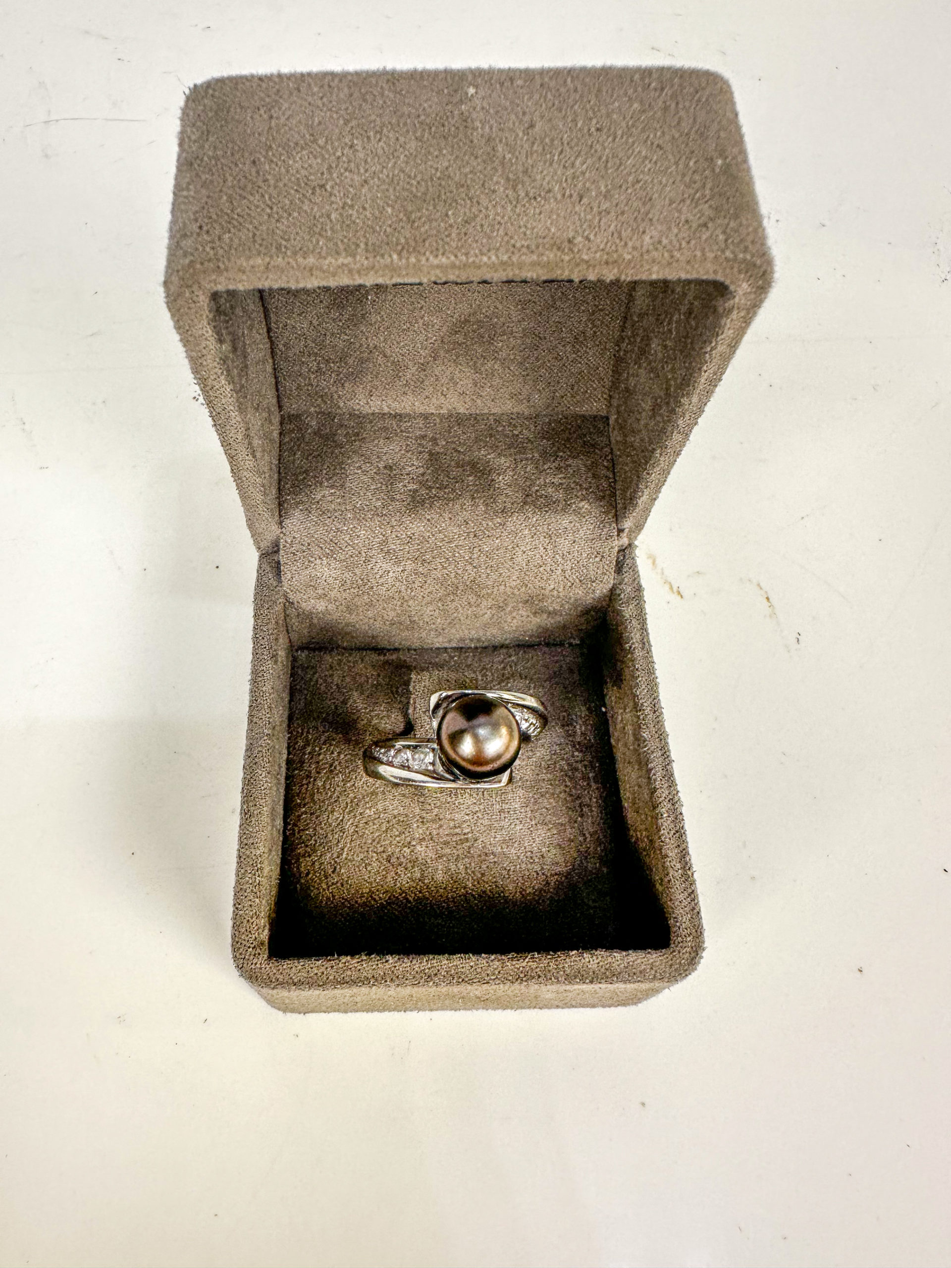 Bijoux• Bague à perle