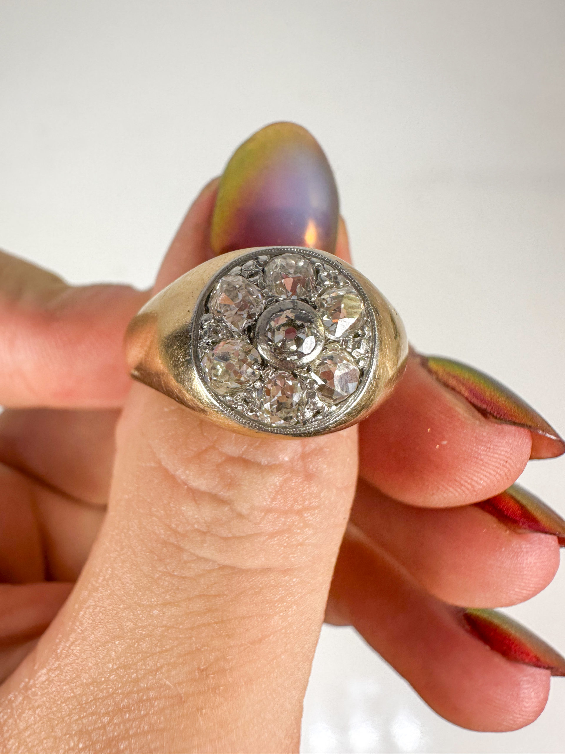 IMG_9443aurore morisse affaire conclue bijoux anciens bague ronde diamants or intemporel bijouterie