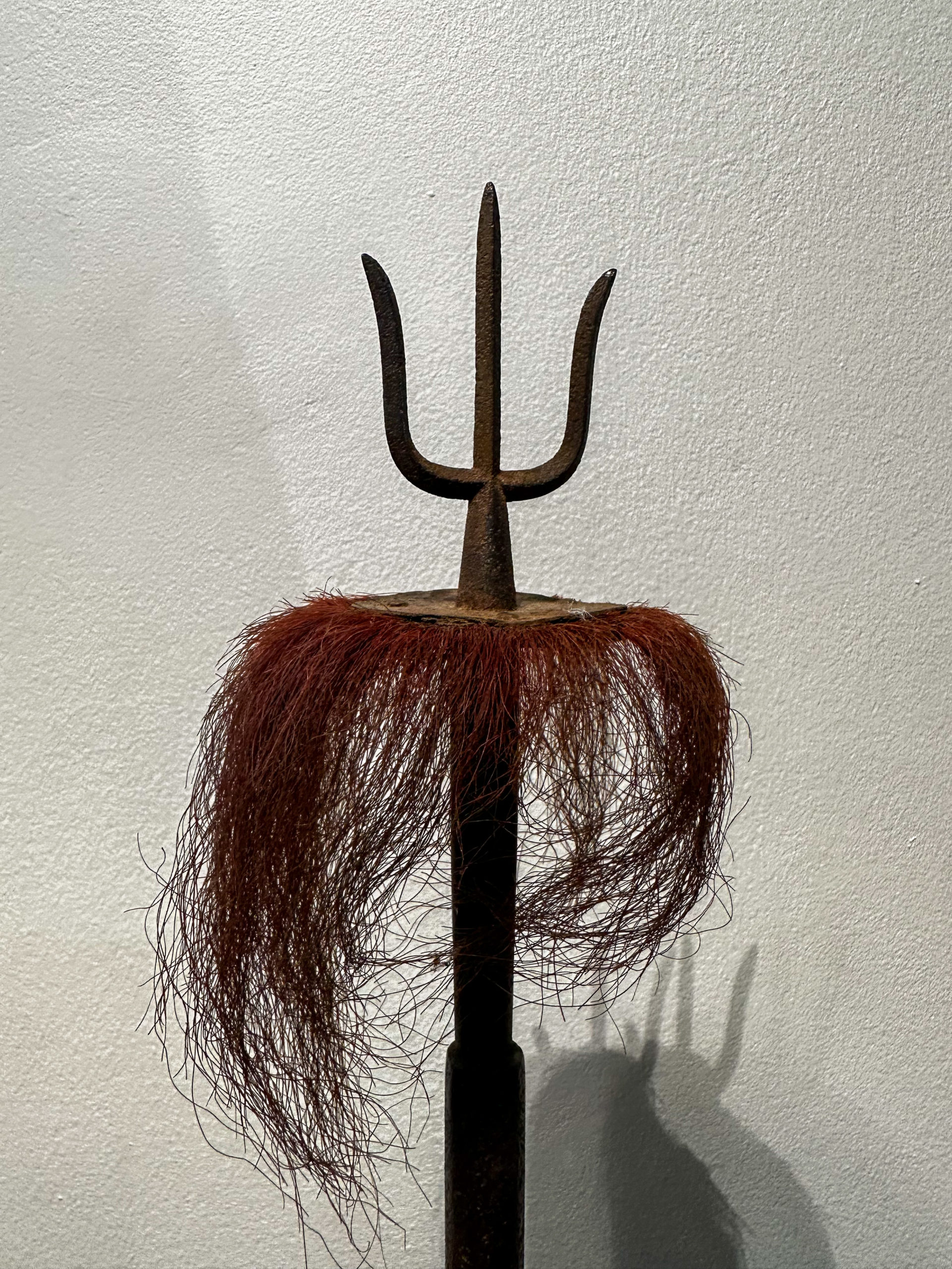 IMG_9855aurore morisse affaire conclue histoire asie casque mongole mongolie combat guerrier décoration art asiatique extrême orient collectionneur collection armure