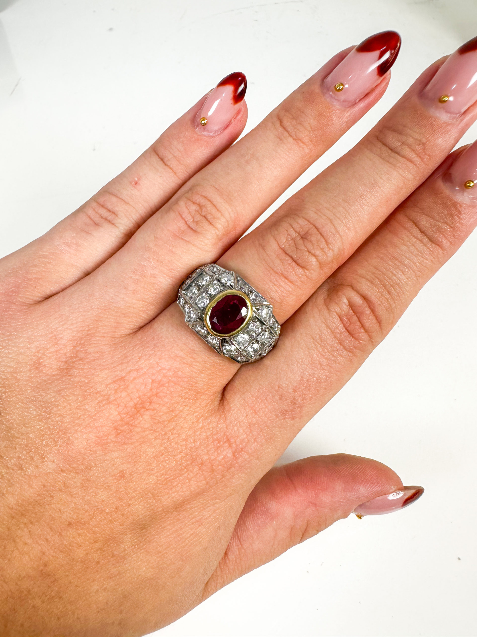 IMG_0001aurore morisse affaire conclue bijoux rubis diamants vintage seconde main art deco ancien 20e siècle héritage collection accessoire