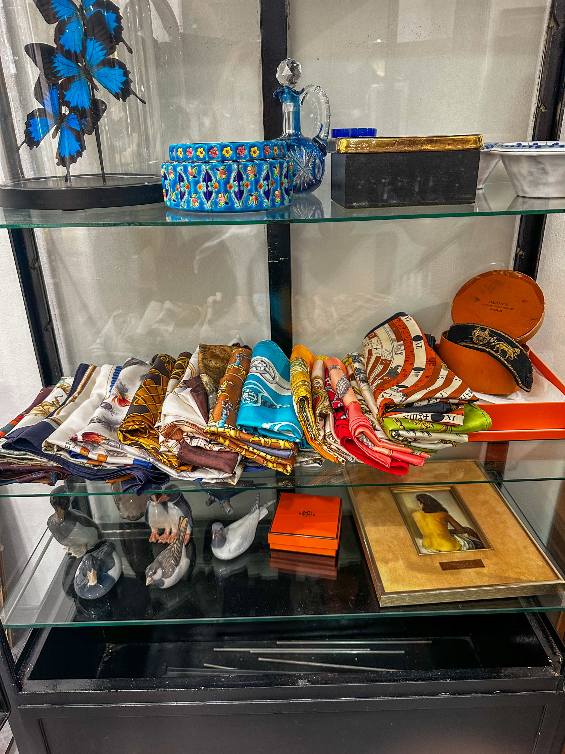 IMG_9888aurore morisse affaire conclue meuble rangement bahut fonte mobilier industriel brutaliste décoration intérieure seconde main vintage