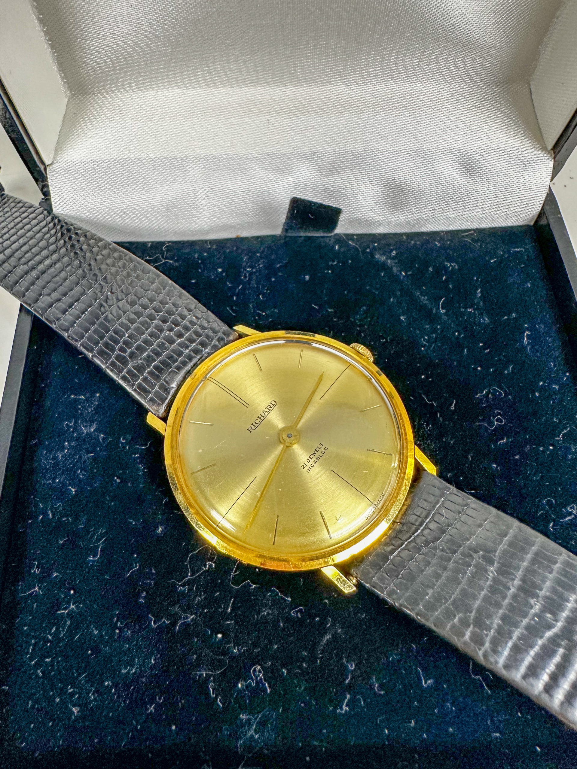 IMG_9991aurore morisse affaire conclue bijoux montre richard 32mm automatique montre de ville unisexe homme femme seconde main vintage occasion collectionneur