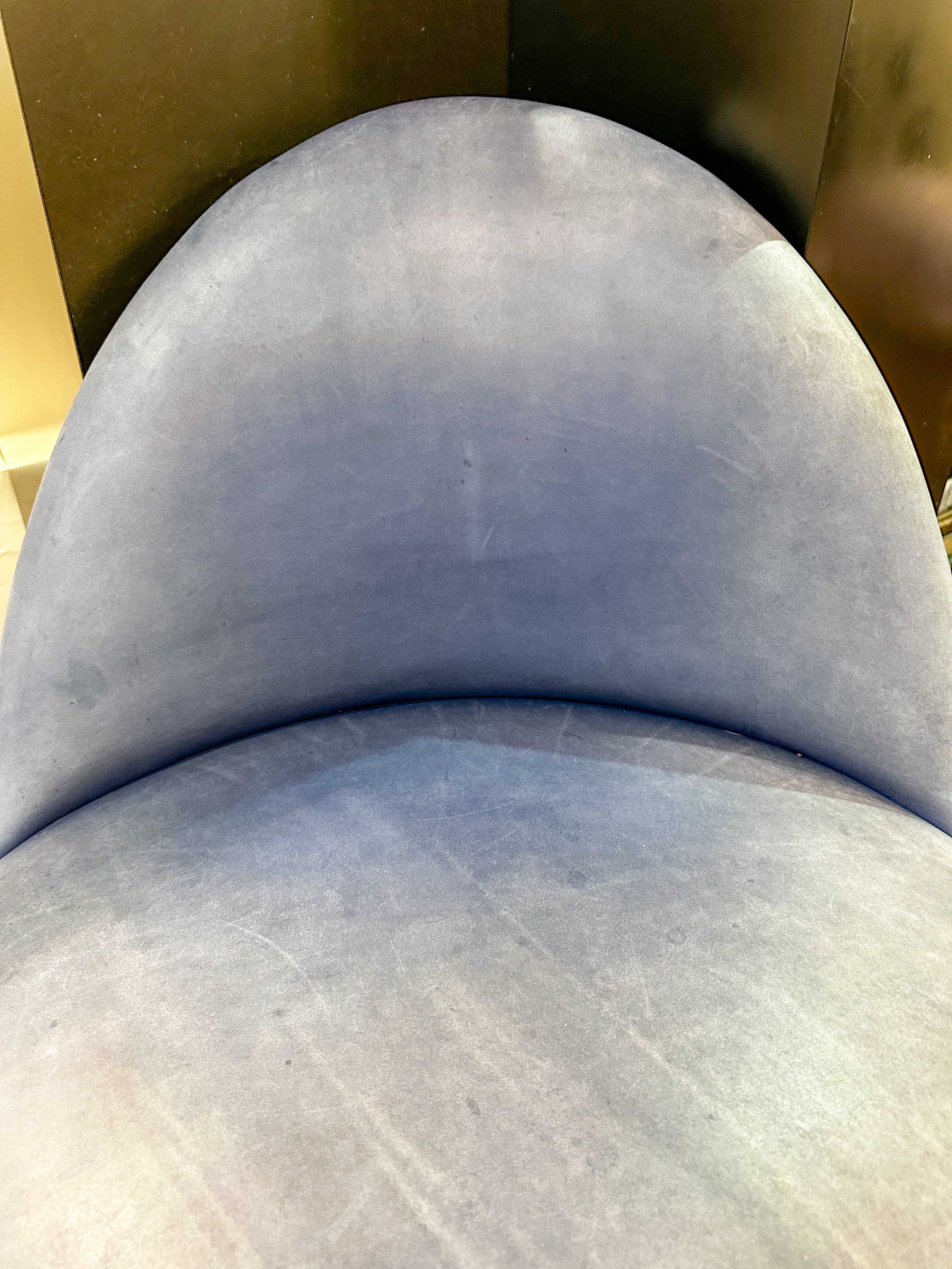IMG_0836aurore morisse affaire conclue mobilier fauteuil angle ligne roset design france 20e siècle 21e siècle bleu tissu décoration intérieur