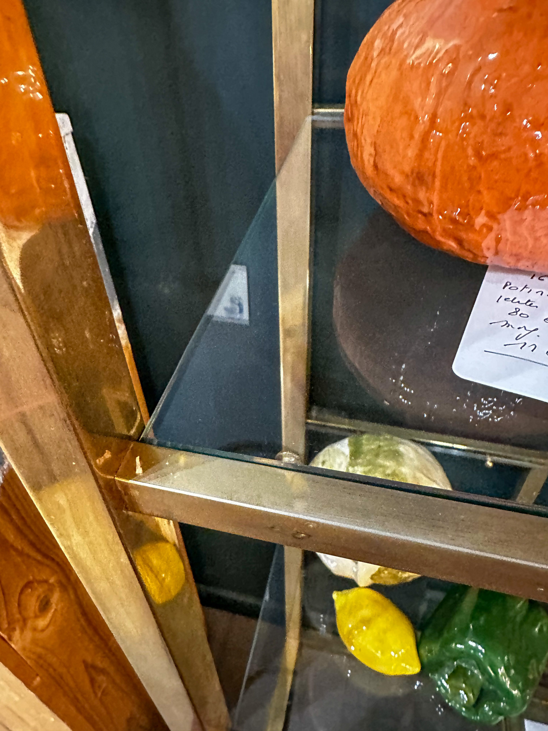 IMG_0862aurore morisse affaire conclue mobilier étagère belgochrome acier chromé verre art deco rangement ameublement intérieur décoration