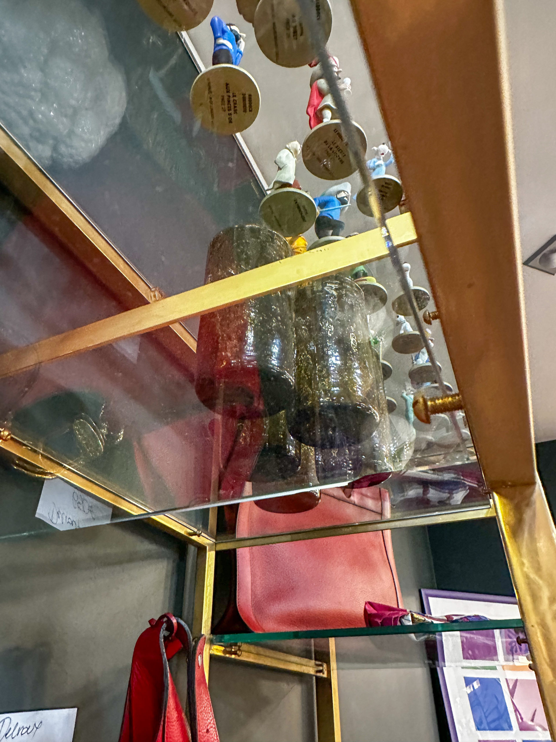 IMG_0864aurore morisse affaire conclue mobilier étagère belgochrome acier chromé verre art deco rangement ameublement intérieur décoration