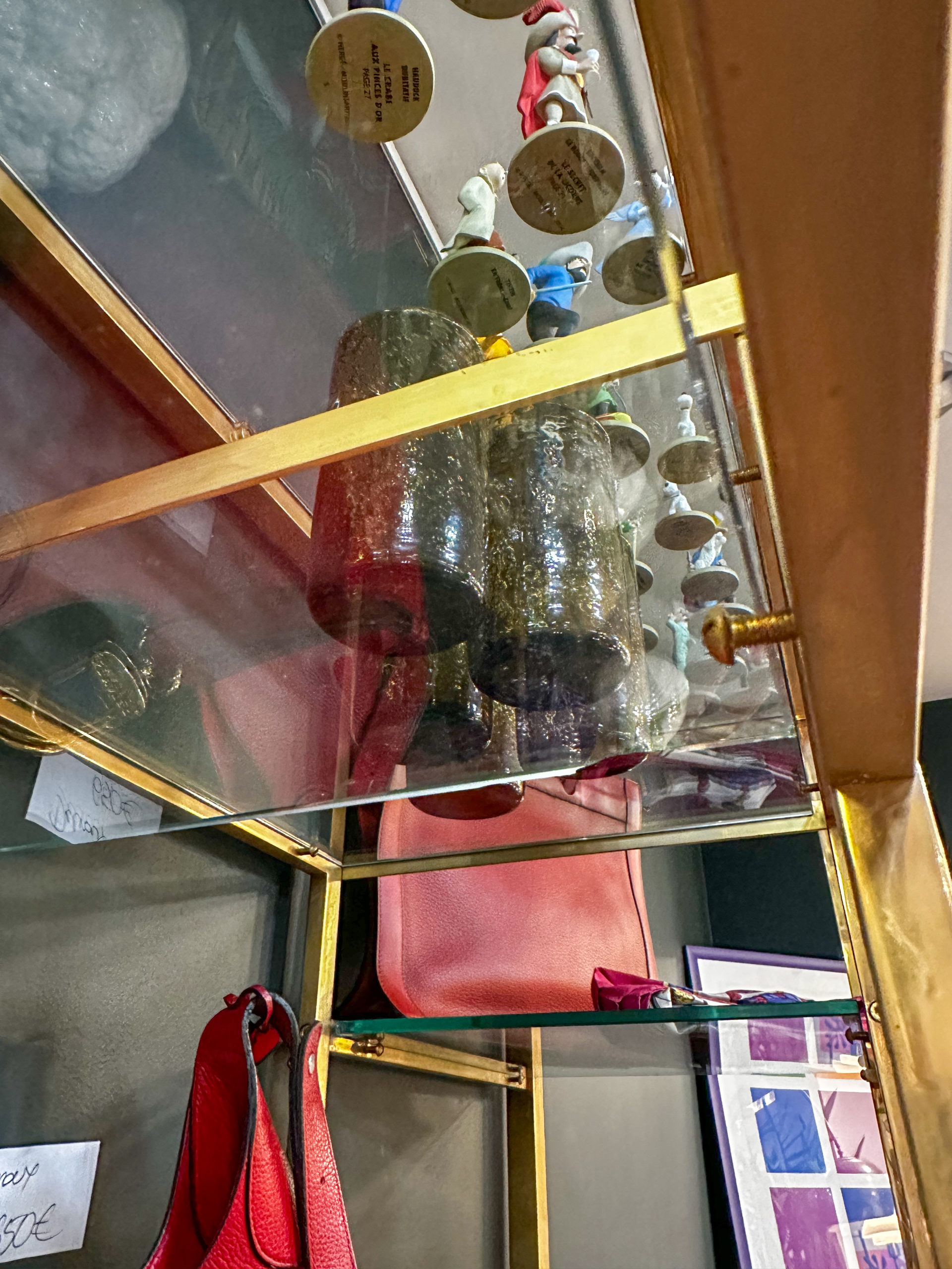 IMG_0865aurore morisse affaire conclue mobilier étagère belgochrome acier chromé verre art deco rangement ameublement intérieur décoration