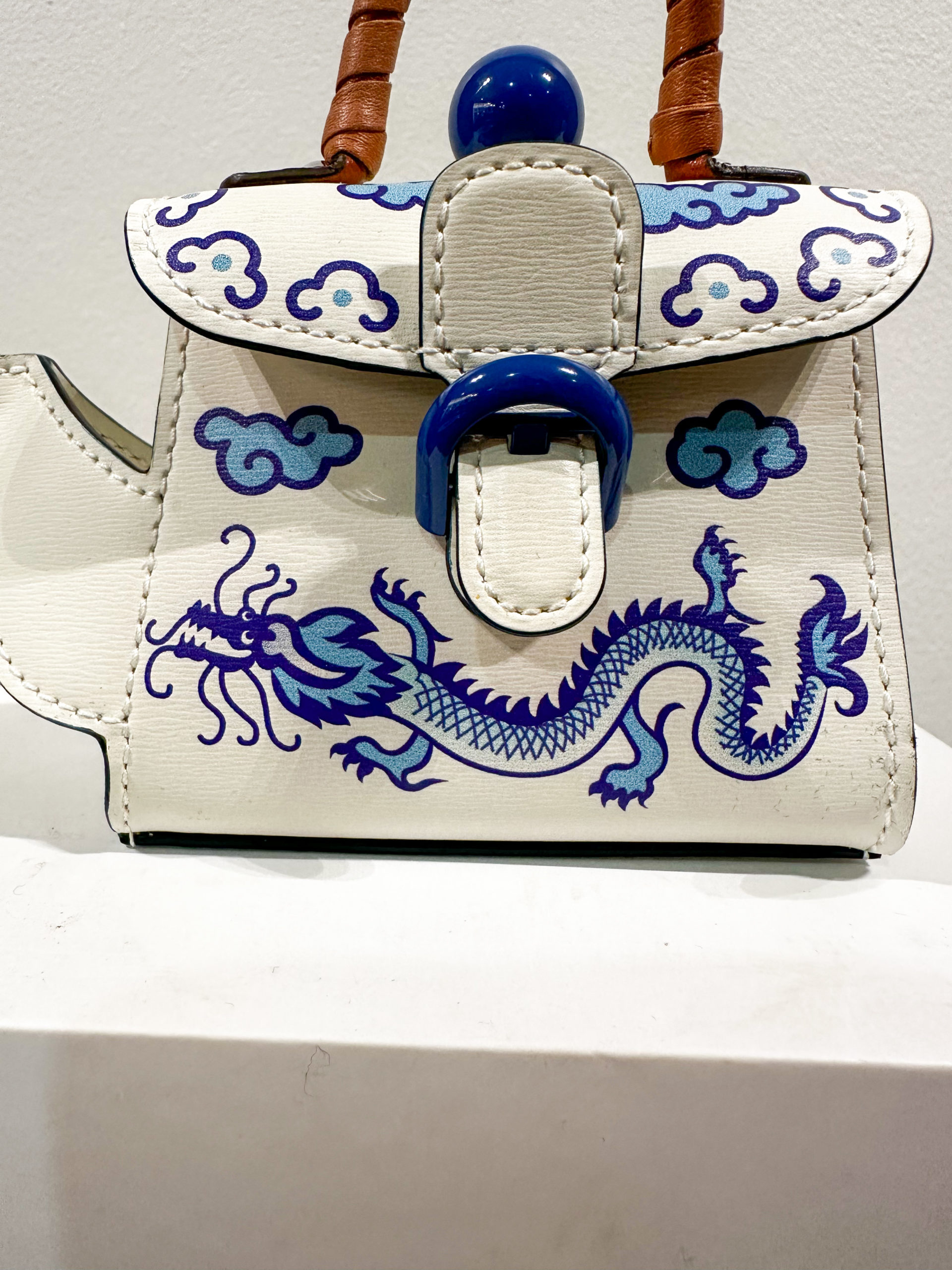 IMG_0899aurore morisse affaire conclue maroquinerie luxe delvaux miniature collection objets d&rsquo;art décoration belgique luxe