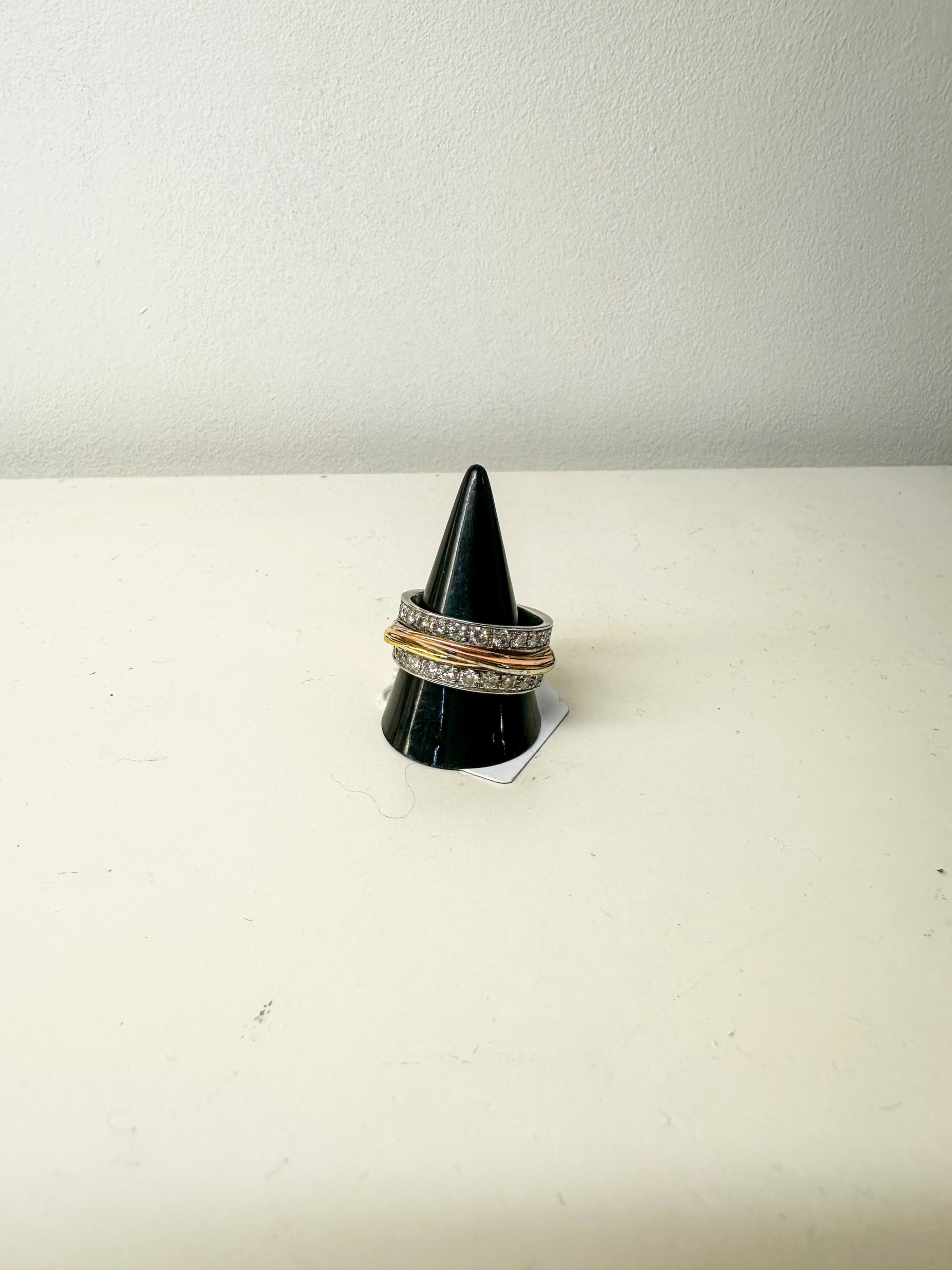 Bijoux• Bague or blanc et diamants