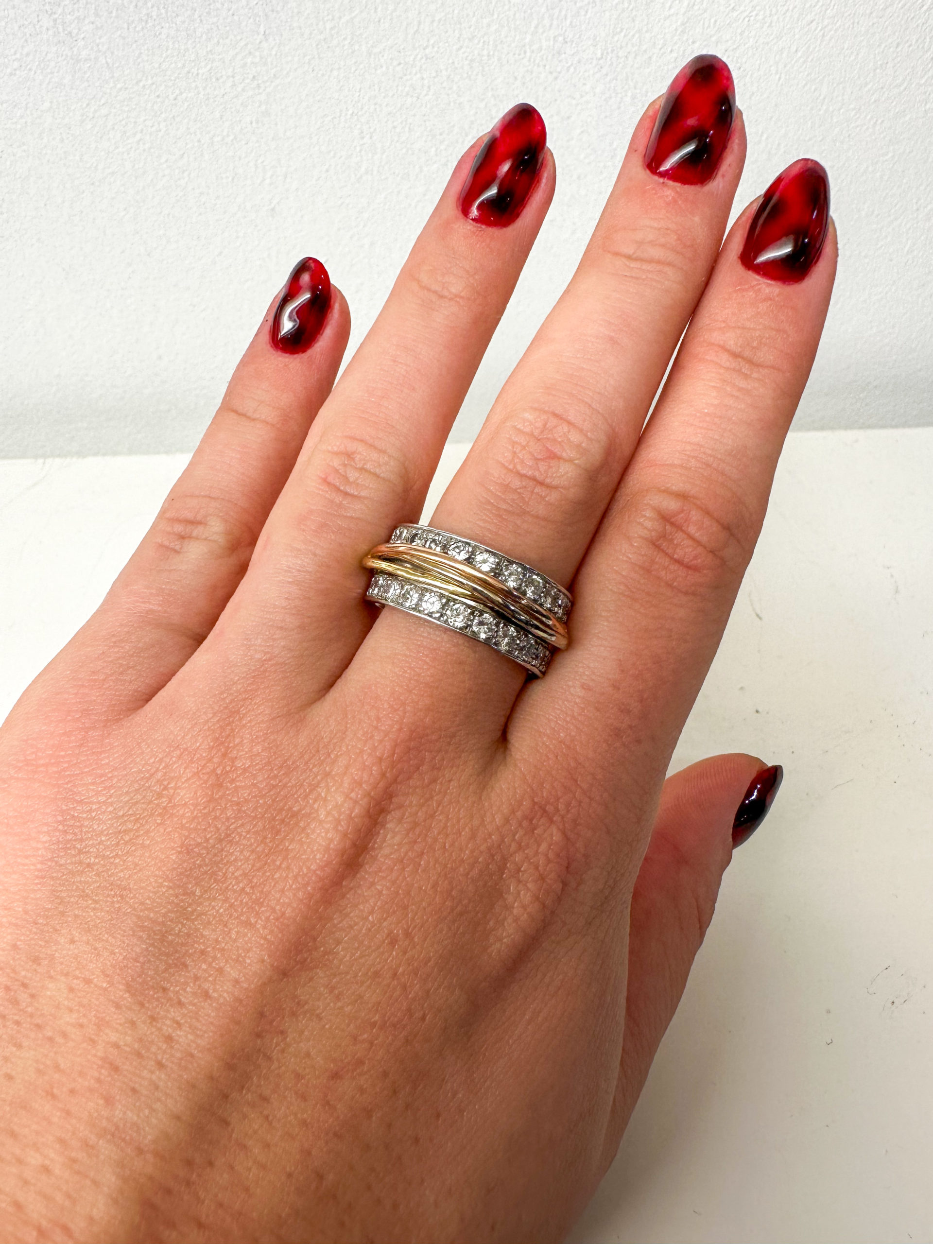 IMG_0922aurore morisse affaire conclue bijouterie bijoux création or blanc diamants trinity cartier occasion vintage seconde main