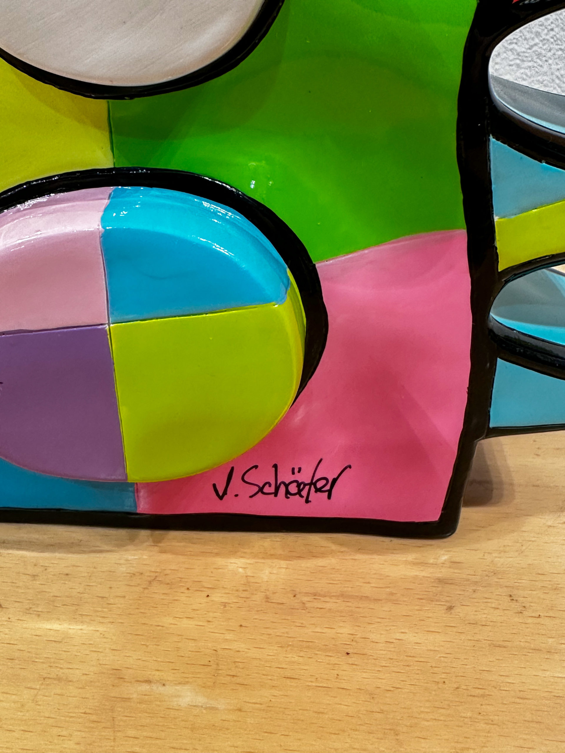 IMG_1347aurore morisse affaire conclue sculpture jacqueline schäfer céramique couleurs fun cubisme pays bas moderne contemporain décoration