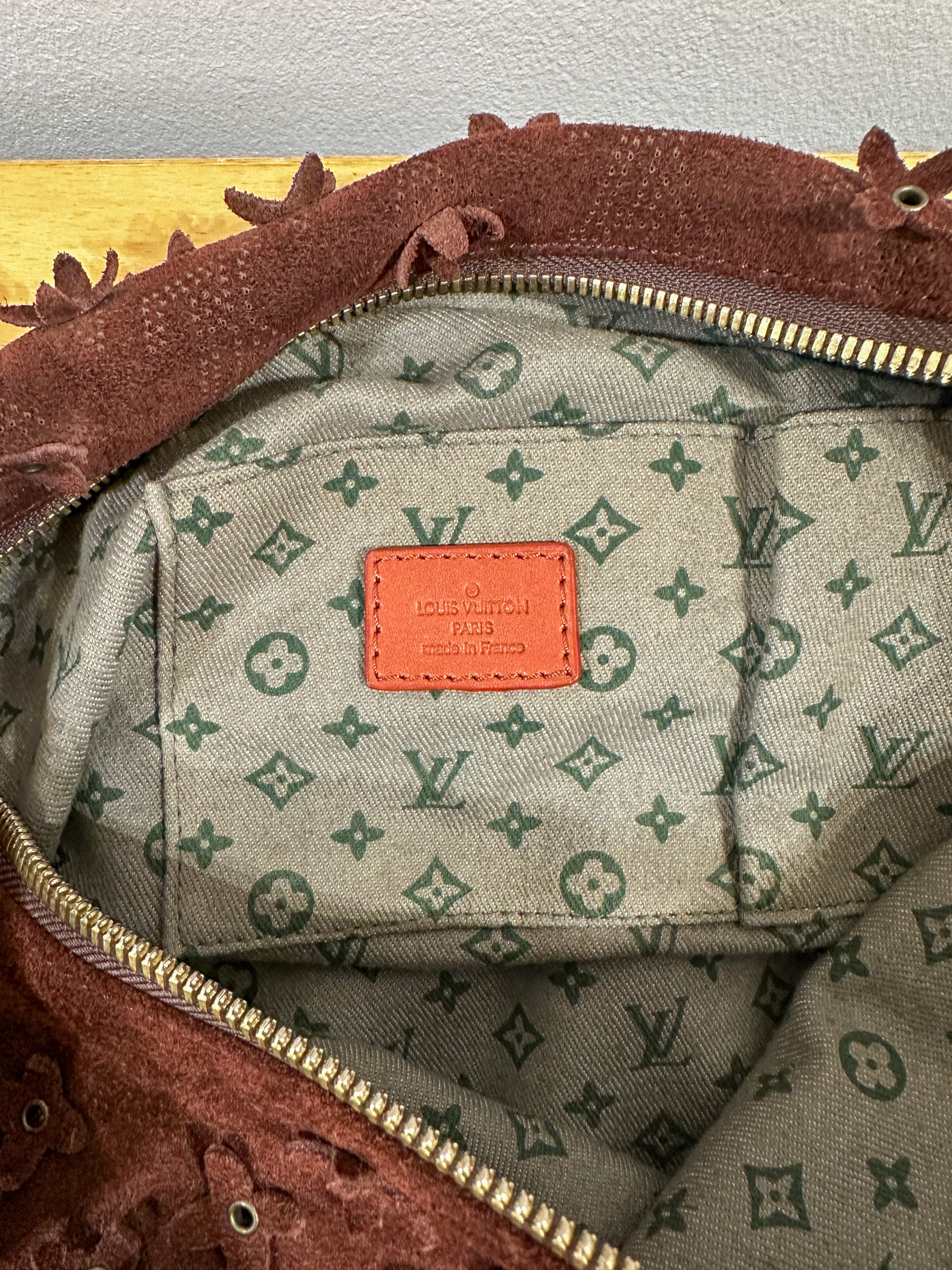 IMG_1428aurore morisse affaire conclue maroquinerie louis vuitton luxe france daim fleurs années 20 bordeaux mode accessoires