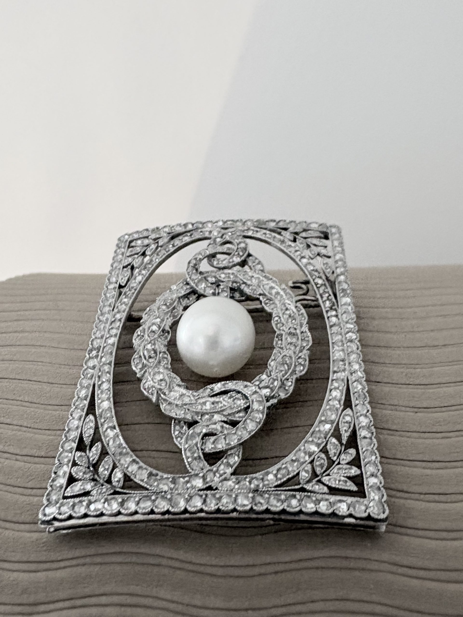 Broche-ancienne-or-platine-diamant-perle-Art-déco-Aurore_morisse_bijoux9